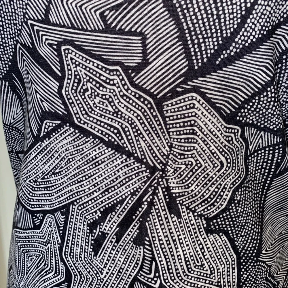 Lululemon Racerback Top, size small - Picture 5 of 7